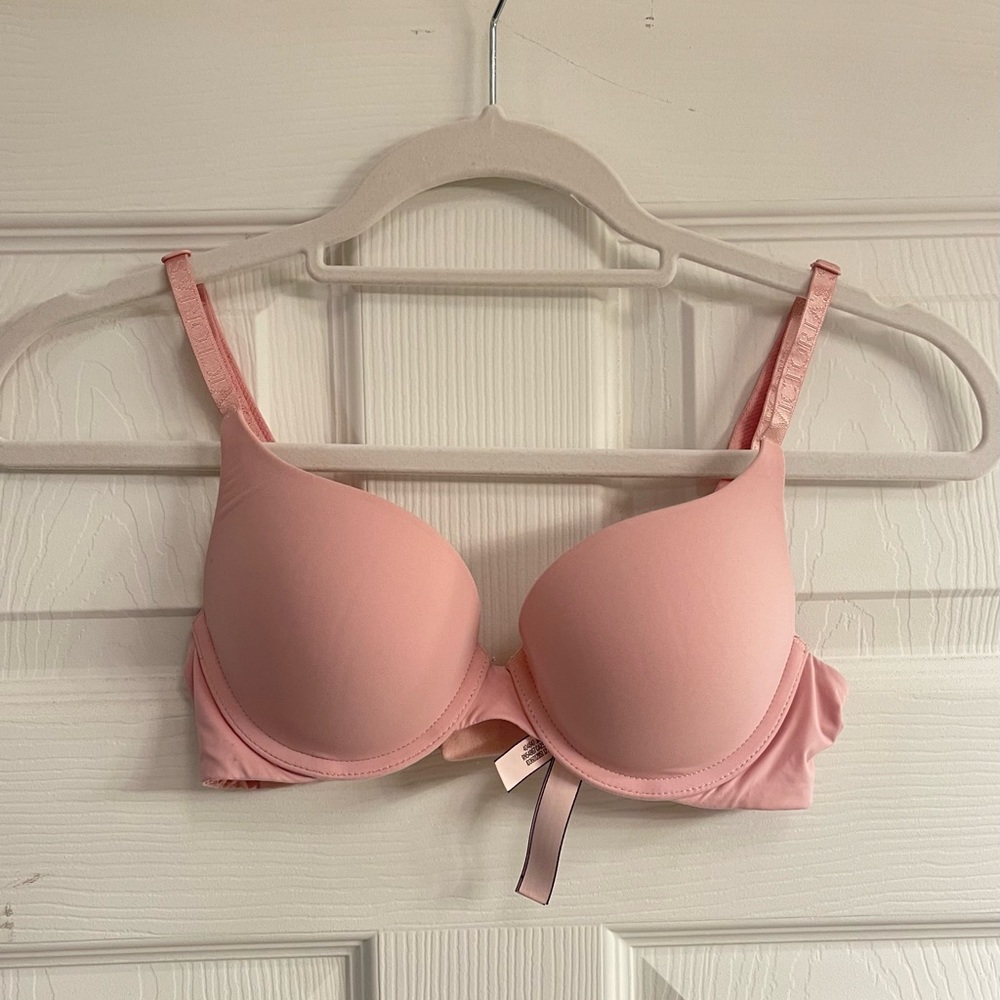 Victoria’s Secret Push Up Bra Size 32B